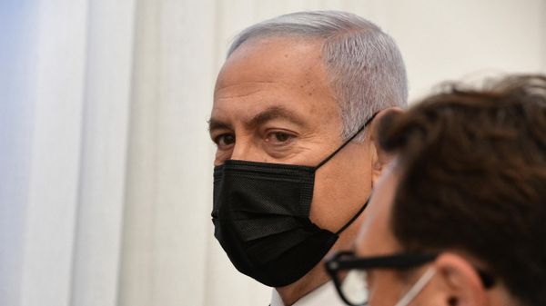 Israeli Prime Minister Benjamin Netanyahu attends a hearing in his corruption trial at the Jerusalem district court, on February 8, 2021 - Sputnik International