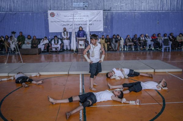 Youths show their skills during an event organised for the visit of the Taliban's director of physical education and sports, Bashir Ahmad Rustamzai, at a gymnasium in Kabul on 14 September 2021. - Sputnik International