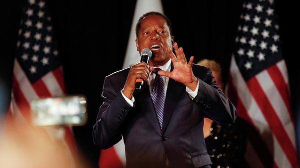 Republican gubernatorial candidate Larry Elder speaks after the polls close on the recall election in Costa Mesa, California, U.S., September 14, 2021 - Sputnik International