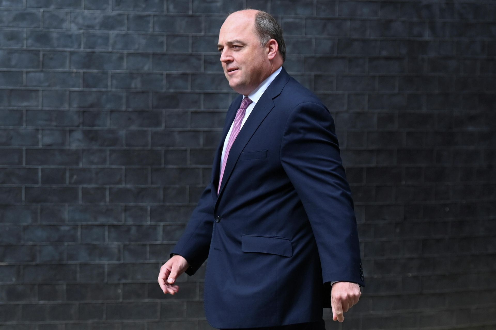 Britain's Defence Secretary Ben Wallace walks outside Downing Street in London, Britain, September 15, 2021 - Sputnik International, 1920, 03.10.2021