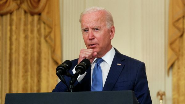 U.S. President Joe Biden clears his throat as he delivers remarks on the economy during a speech in the East Room of the White House in Washington, U.S., September 16, 2021 - Sputnik International