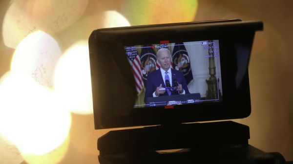 U.S. President Joe Biden is seen through a TV camera monitor as he delivers remarks on the economy during a speech in the East Room of the White House in Washington, U.S., September 16, 2021 - Sputnik International
