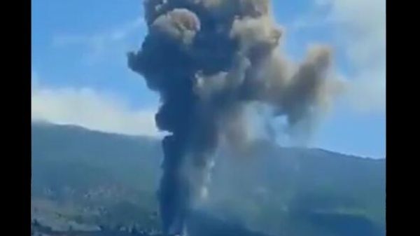 Volcanic eruption on Canary Island of La Palma, 19 September 2021 - Sputnik International