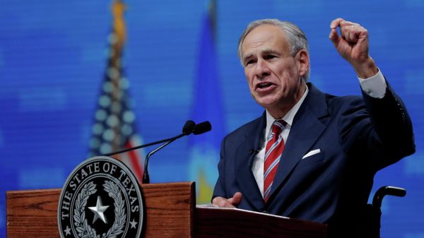 Texas Governor Greg Abbott speaks at the annual National Rifle Association (NRA) convention in Dallas, Texas, U.S., May 4, 2018. - Sputnik International