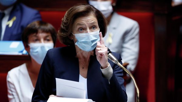 French Defence Minister Florence Parly speaks during the questions to the government session at the National Assembly in Paris, France, September 21, 2021. - Sputnik International