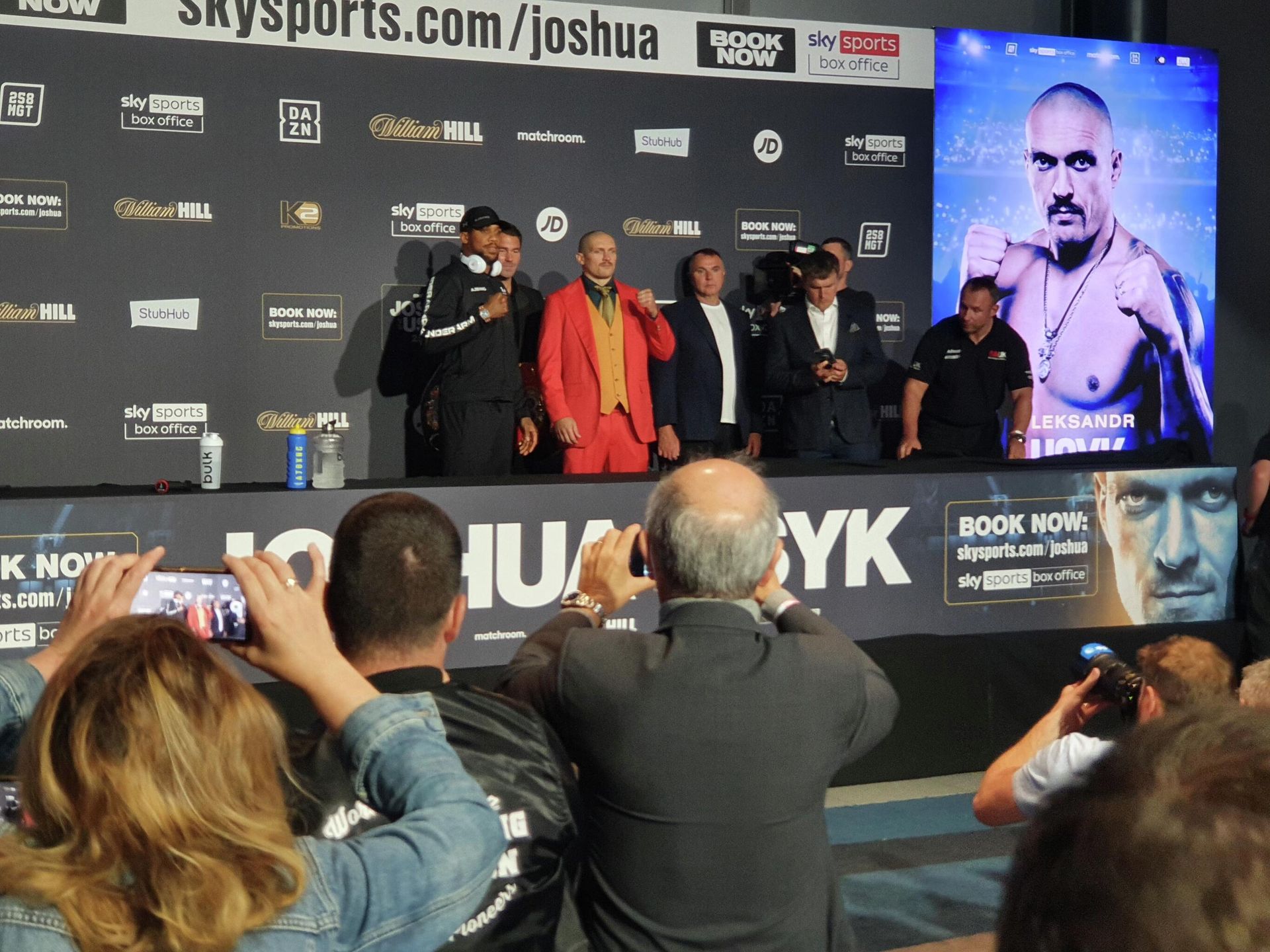 Anthony Joshua and Oleksandr Usyk Anthony Joshua and Oleksandr Usyk - Sputnik International, 1920, 23.09.2021