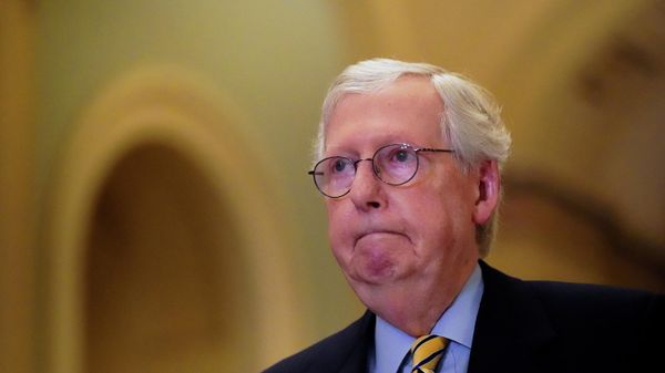 U.S. Senate Minority Leader Mitch McConnell (R-KY) reacts as he speaks to reporters following the weekly Senate lunch at the U.S. Capitol in Washington, D.C., U.S., September 21, 2021. REUTERS/Elizabeth Frantz - Sputnik International
