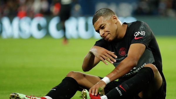 Soccer Football - Ligue 1 - Paris St Germain v Montpellier - Parc des Princes, Paris, France - September 25, 2021 Paris St Germain's Kylian Mbappe reacts - Sputnik International