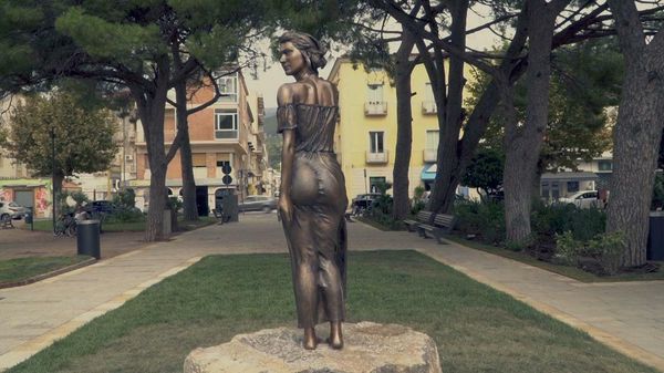 Sapri statue - Sputnik International