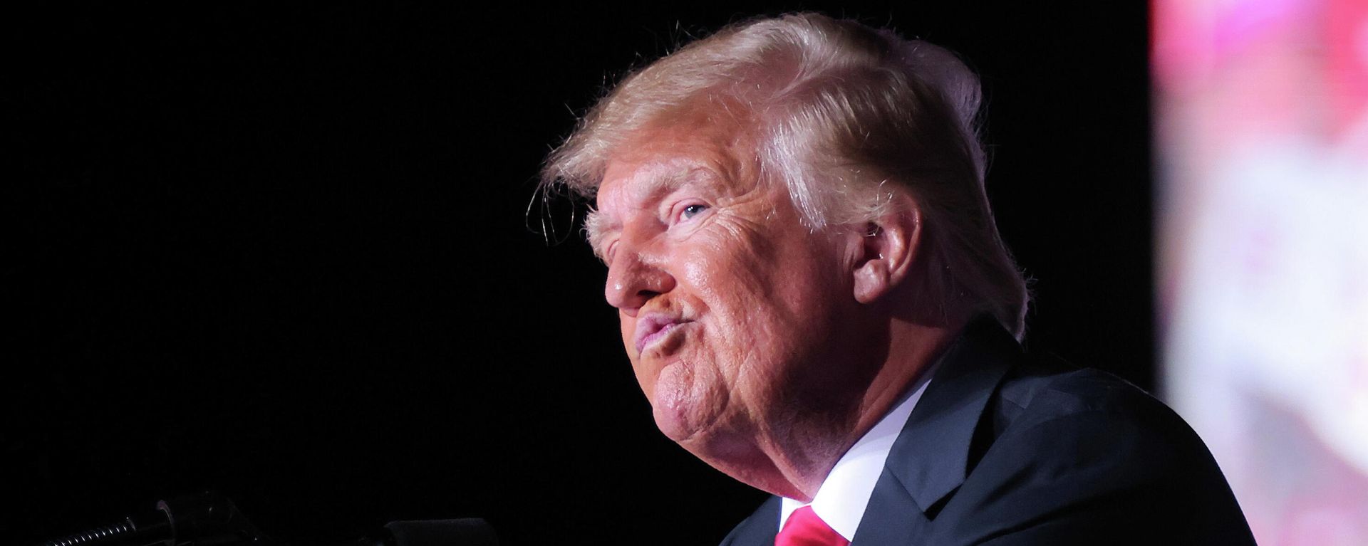 Former U.S. President Donald Trump attends a rally in Perry, Georgia, U.S. September 25, 2021. Former U.S. President Donald Trump attends a rally in Perry, Georgia, U.S. September 25, 2021. - Sputnik International, 1920, 29.09.2021