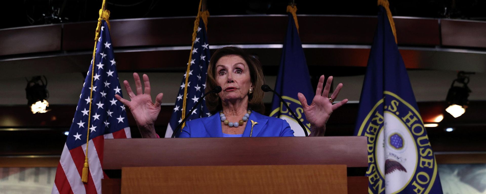 U.S. House Speaker Nancy Pelosi (D-CA) speaks to the news media during a press conference on Capitol Hill in Washington, U.S., September 30, 2021. - Sputnik International, 1920, 30.09.2021