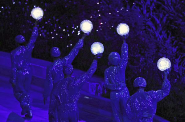 Artists perform during the opening ceremony of the Dubai Expo 2020. - Sputnik International