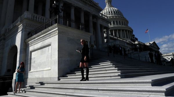Reporters wait for members of congress to enter the building for a vote on Capitol Hill in Washington, U.S., September 30, 2021 - Sputnik International