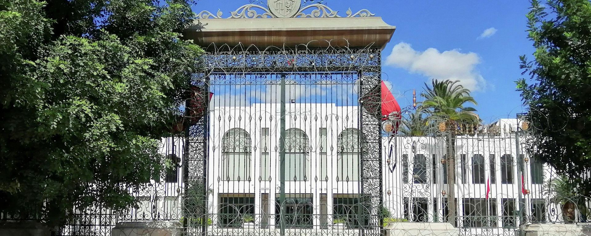 A general view shows the parliament building in Tunis, Tunisia September 30, 2021. A general view shows the parliament building in Tunis, Tunisia September 30, 2021. - Sputnik International, 1920, 02.10.2021