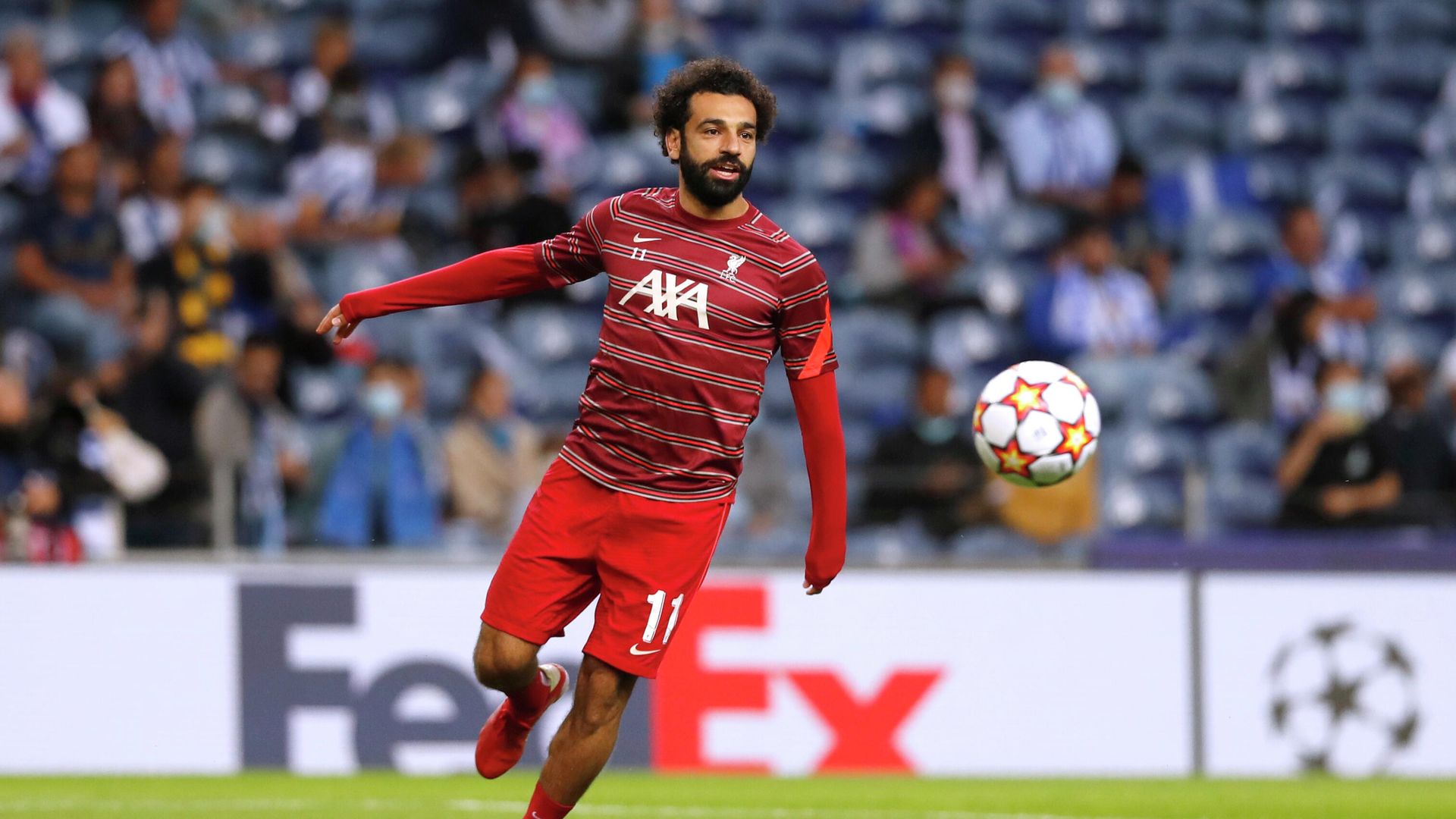 Soccer Football - Champions League - Group B - FC Porto v Liverpool - Estadio do Dragao, Porto, Portugal - September 28, 2021 Liverpool's Mohamed Salah during the warm up before the match Soccer Football - Champions League - Group B - FC Porto v Liverpool - Estadio do Dragao, Porto, Portugal - September 28, 2021 Liverpool's Mohamed Salah during the warm up before the match - Sputnik International, 1920, 19.10.2021