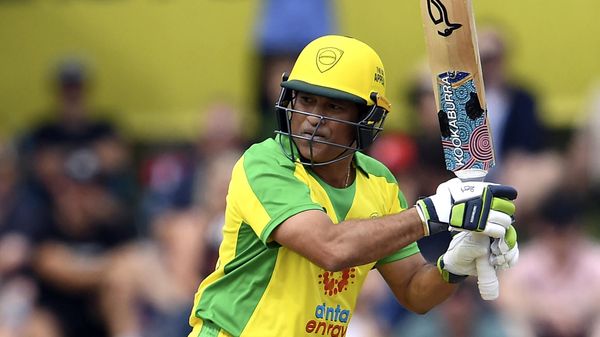 Former Indian player Sachin Tendulkar plays a shot during a celebrity cricket match to raise funds for people affected by the Australian bushfires, in Melbourne on February 9, 2020 - Sputnik International