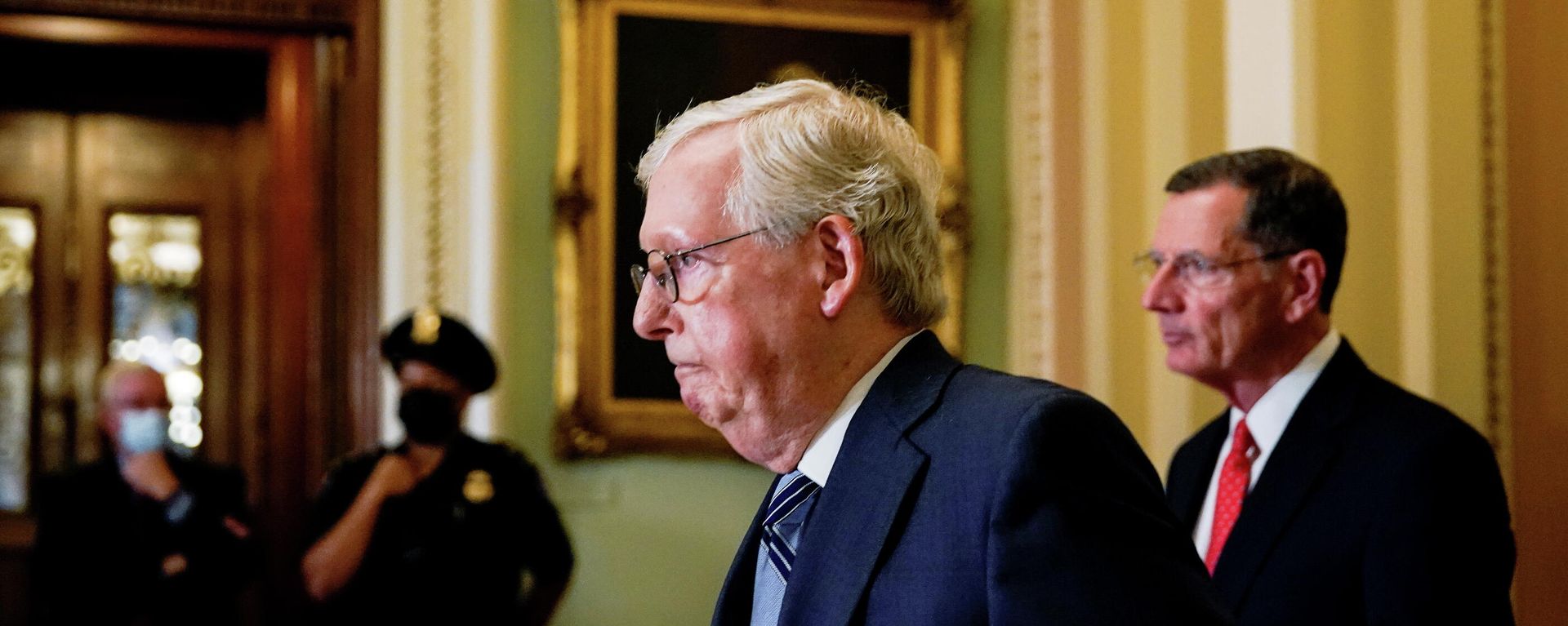 U.S. Senate Republican Leader Mitch McConnell (R-KY) is followed by Senator John Barrasso (R-WY) prior to the Senate Republicans weekly policy lunch at the U.S. Capitol in Washington, U.S., September 28, 2021. U.S. Senate Republican Leader Mitch McConnell (R-KY) is followed by Senator John Barrasso (R-WY) prior to the Senate Republicans weekly policy lunch at the U.S. Capitol in Washington, U.S., September 28, 2021. - Sputnik International, 1920, 04.10.2021