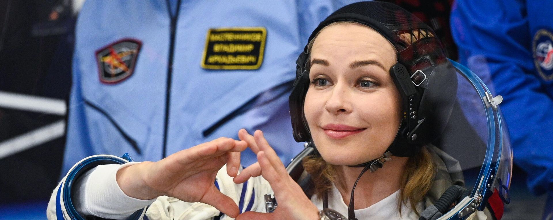 Actress Yulia Peresild of the ISS Expedition 66 prime crew puts on her spacesuit at the Baikonur Cosmodrome, in Baikonur, Kazakhstan. The launch of the Soyuz MS-19 mission to be involved in making the feature film The Challenge aboard the International Space Station is scheduled for 5 October 2021 at 11:55 Moscow time from the Baikonur Cosmodrome Actress Yulia Peresild of the ISS Expedition 66 prime crew puts on her spacesuit at the Baikonur Cosmodrome, in Baikonur, Kazakhstan. The launch of the Soyuz MS-19 mission to be involved in making the feature film The Challenge aboard the International Space Station is scheduled for 5 October 2021 at 11:55 Moscow time from the Baikonur Cosmodrome - Sputnik International, 1920, 05.10.2021