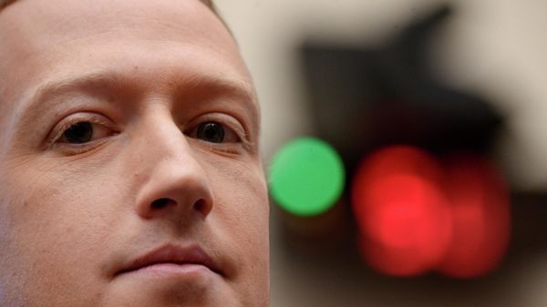 Facebook Chairman and CEO Zuckerberg testifies at a House Financial Services Committee hearing in Washington - Sputnik International