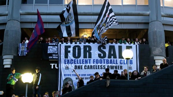 Soccer Football - Newcastle United Takeover - St James' Park, Newcastle, Britain - October 7, 2021 Fans react outside the stadium after Newcastle United announced takeover Action Images via Reuters/Lee Smith - Sputnik International