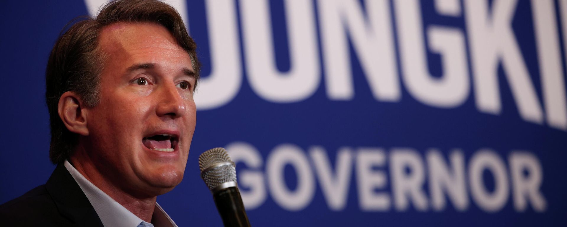Virginia gubernatorial candidate Glenn Youngkin speaks during a campaign event in McLean, Virginia, U.S., July 14, 2021. Virginia gubernatorial candidate Glenn Youngkin speaks during a campaign event in McLean, Virginia, U.S., July 14, 2021. - Sputnik International, 1920, 03.11.2021