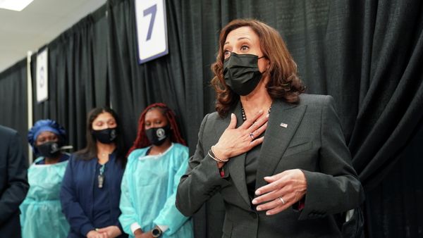U.S. Vice President Kamala Harris speaks during a visit to a COVID-19 vaccination site in Newark, New Jersey U.S., October 8, 2021 - Sputnik International