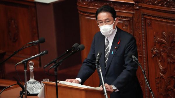 Japanese Prime Minister Fumio Kishida delivers his first policy speech during an extraordinary Diet session at the lower house of parliament Friday, Oct. 8, 2021, in Tokyo. - Sputnik International
