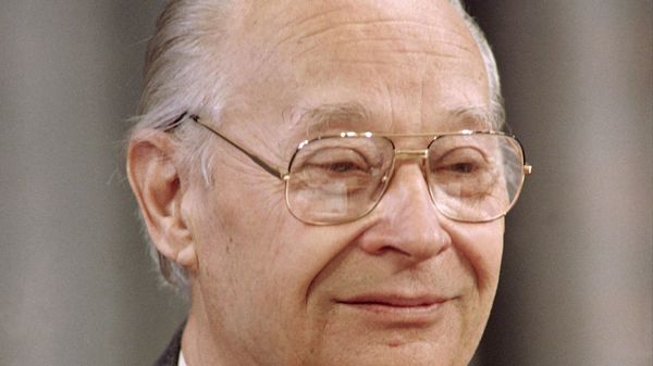 Alexander Dubcek, former President of Czechoslovakia, gives a speech in Moscow May 21, 1990. Dubcek led Czechoslovakia's short-lived Prague Spring reform movement in 1968 - Sputnik International