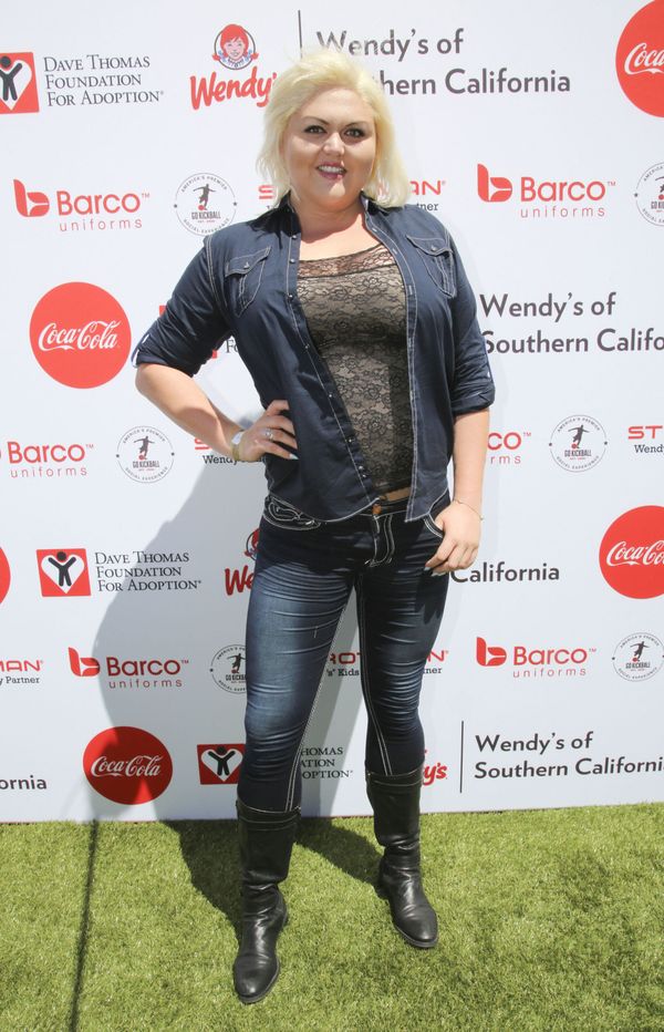 Actress Lindsay Kay Hayward 203cm (6ft 8in) attends Kickball For A Home - Celebrity Challenge Presented By the Dave Thomas Foundation For Adoption at the University of Southern California on 16 August 2014 in Los Angeles, California. - Sputnik International