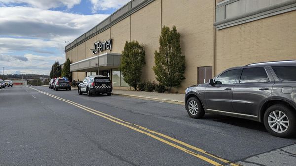 A photo from the scene of alleged mass shooting in Lancaster, Pennsylvania on October 17, 2021. - Sputnik International