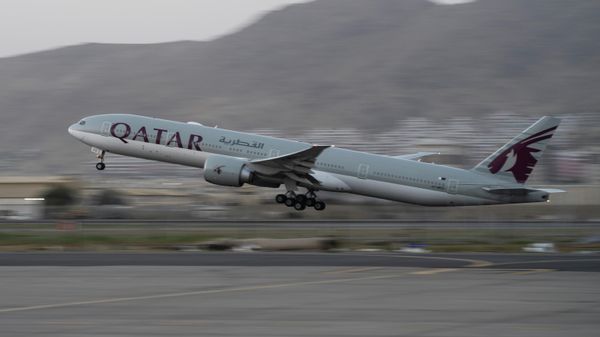 In this Sept. 9, 2021, photo, a Qatar Airways aircraft takes off with foreigners from the airport in Kabul, Afghanistan. U.S. veterans, lawmakers and others say the relaunch of evacuation flights from Kabul has done little to soothe fears that the U.S. might abandon countless Afghan allies who risked their lives working alongside American troops. - Sputnik International