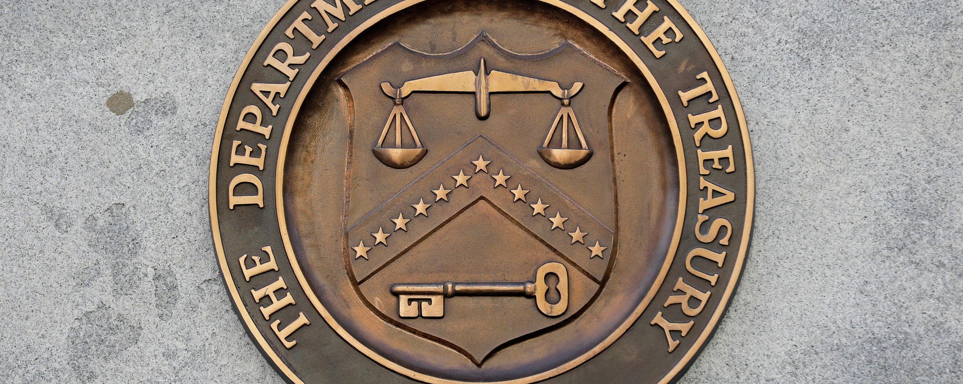 Signage is seen at the United States Department of the Treasury headquarters in Washington, D.C., U.S., August 29, 2020. Signage is seen at the United States Department of the Treasury headquarters in Washington, D.C., U.S., August 29, 2020. - Sputnik International, 1920, 18.10.2021