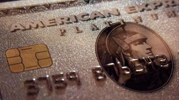 This Oct. 4, 2016, file photo shows a mockup of an American Express Platinum Card provided by the company, in New York. - Sputnik International