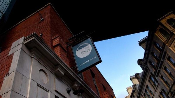 The Bridge Tavern - Sputnik International