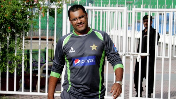 Pakistan's cricket team coach Waqar Younis walks to join practice session in Lahore, Pakistan, Friday, April 10, 2015 - Sputnik International