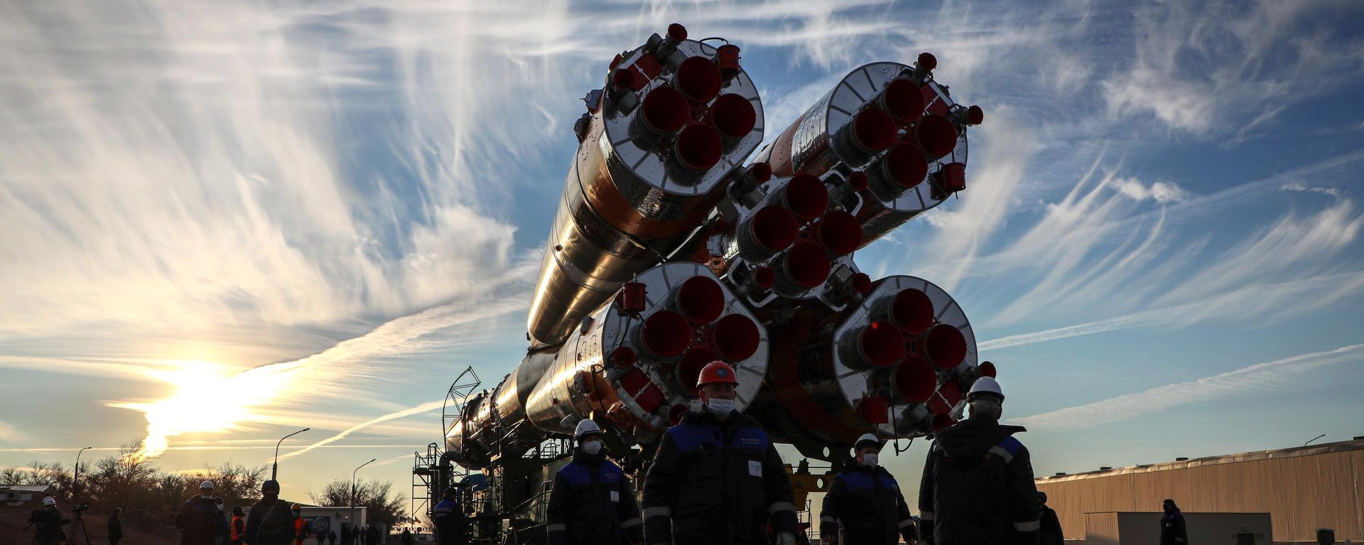 Removal of the Soyuz-2.1a launch vehicle with the Progress MS-18 cargo vehicle to the launch complex of the Baikonur cosmodrome - Sputnik International, 1920, 24.07.2023