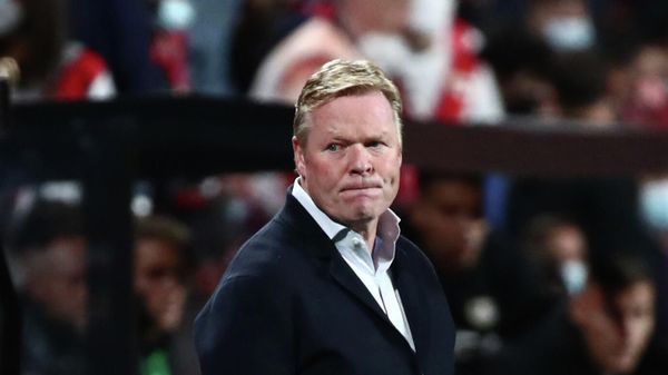 FC Barcelona coach Ronald Koeman looks on - Sputnik International