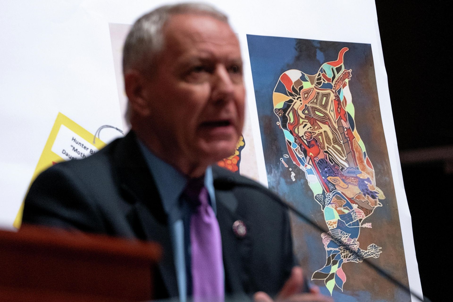 Paintings by Hunter Biden are seen as Rep. Ken Buck (R-CO) questions Attorney General Merrick Garland about price fixing during a House Judiciary Committee oversight hearing of the Department of Justice on Capitol Hill in Washington, D.C., U.S. October 21, 2021 Paintings by Hunter Biden are seen as Rep. Ken Buck (R-CO) questions Attorney General Merrick Garland about price fixing during a House Judiciary Committee oversight hearing of the Department of Justice on Capitol Hill in Washington, D.C., U.S. October 21, 2021 - Sputnik International, 1920, 29.10.2021