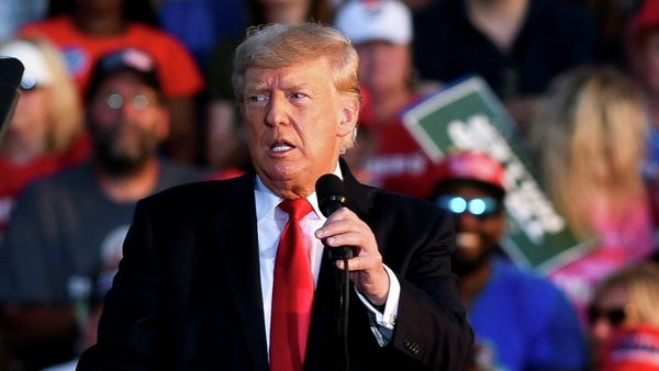 Former U.S. President Trump holds his first post-presidency campaign rally at the Lorain County Fairgrounds in Wellington, Ohio, U.S., June 26, 2021. - Sputnik International
