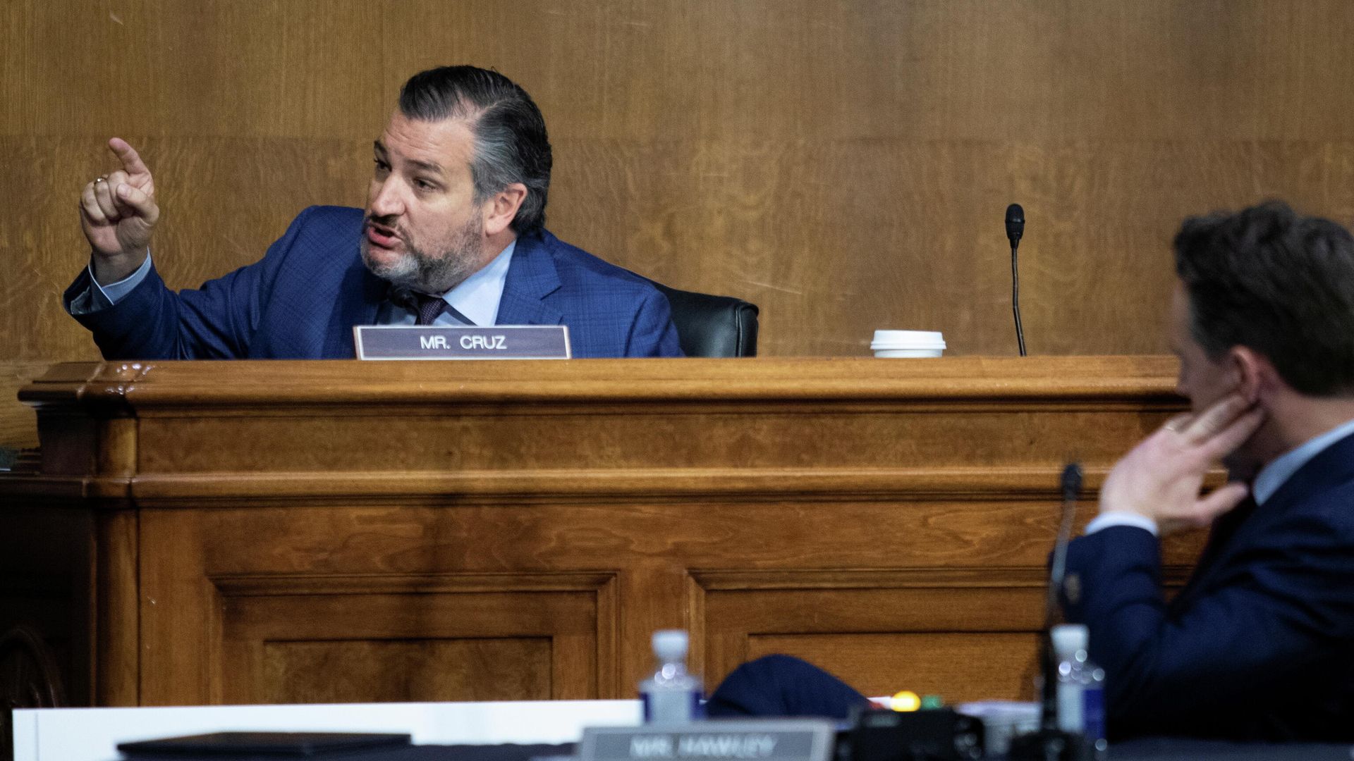 Senator Ted Cruz, a Republican from Texas, asks a question to Merrick Garland, U.S. attorney general, as he testifies before a Senate Judiciary Committee hearing in Washington, D.C., U.S., October 27, 2021. Senator Ted Cruz, a Republican from Texas, asks a question to Merrick Garland, U.S. attorney general, as he testifies before a Senate Judiciary Committee hearing in Washington, D.C., U.S., October 27, 2021. - Sputnik International, 1920, 06.11.2021