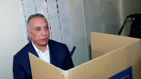 Iraqi Prime Minister Mustafa al-Kadhimi casts his vote during parliamentary elections in Baghdad, Iraq, Sunday, Oct. 10, 2021.  - Sputnik International