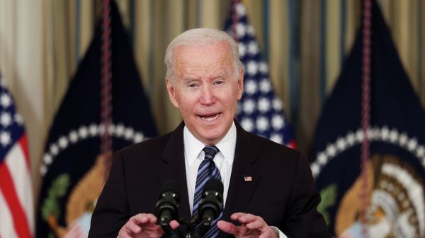 U.S. President Joe Biden delivers remarks on the October jobs report at the White House in Washington, D.C., U.S., November 5, 2021. - Sputnik International