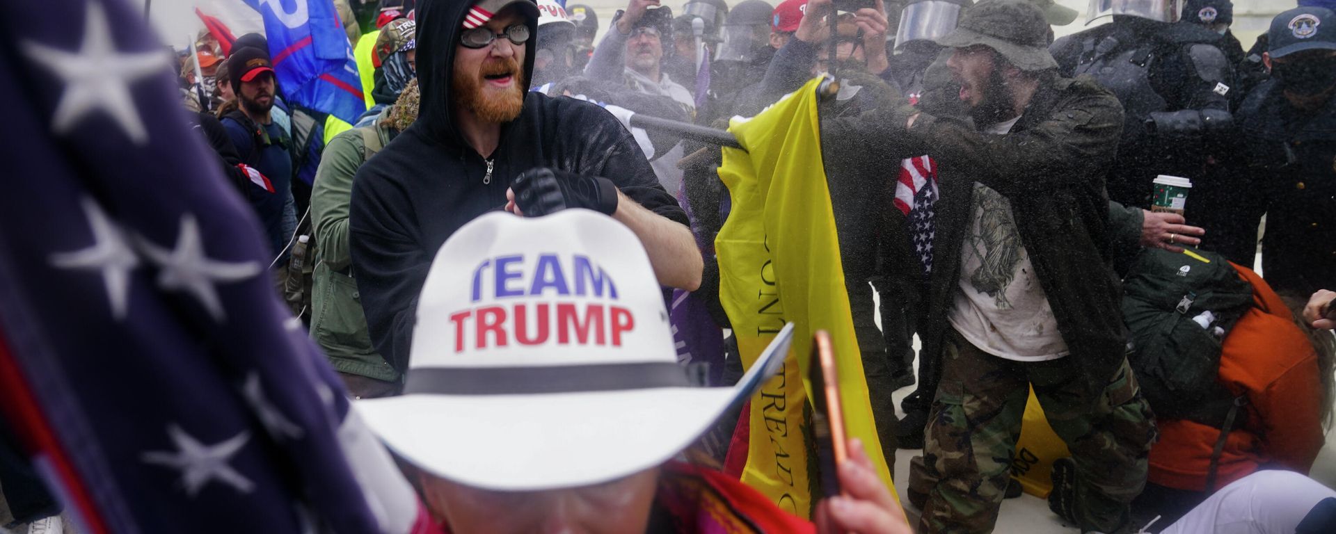 In this Jan. 6, 2021, file photo, insurrections loyal to President Donald Trump try to break through a police barrier at the Capitol in Washington. U.S. - Sputnik International, 1920, 05.01.2022
