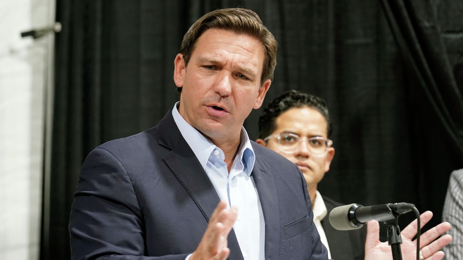  In this Wednesday, Aug. 18, 2021 file photo, Florida Governor Ron DeSantis speaks at the opening of a monoclonal antibody site in Pembroke Pines, Fla.  - Sputnik International, 1920, 11.11.2021