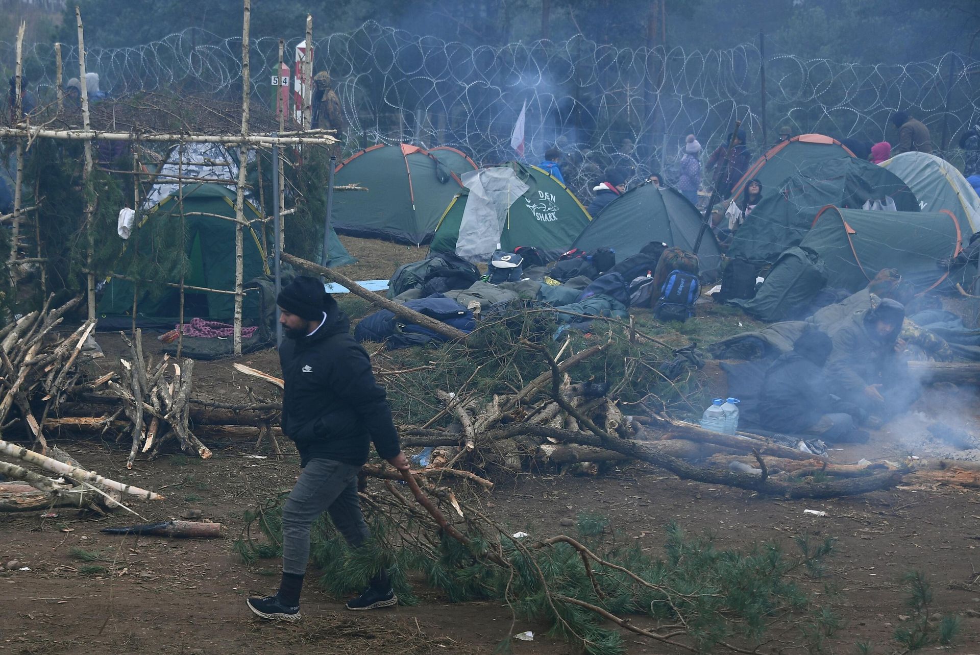 Migrants stuck on the Belarusian-Polish border - Sputnik International, 1920, 20.12.2021