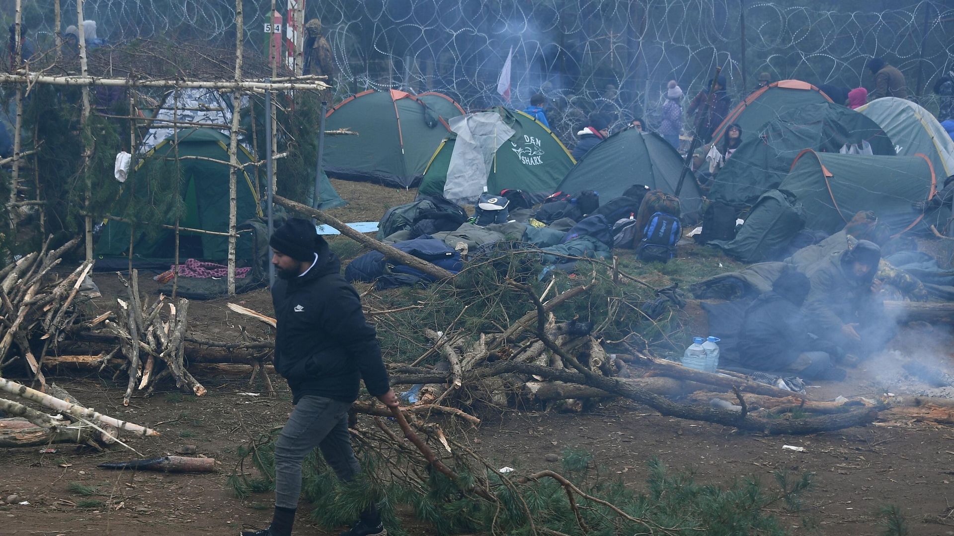 Migrants stuck on the Belarusian-Polish border - Sputnik International, 1920, 11.11.2021