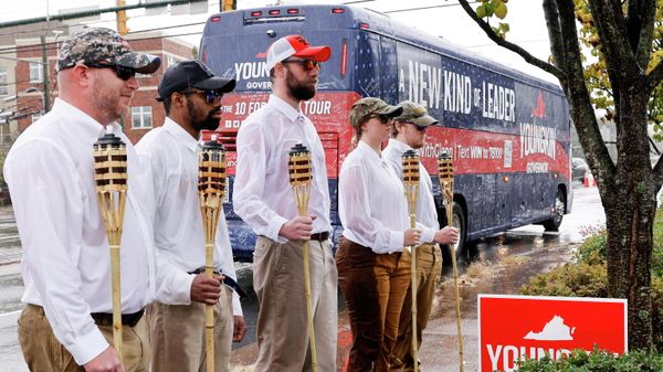 Republican candidate for governor of Virginia Youngkin holds a campaign event in Charlottesville, Virginia - Sputnik International