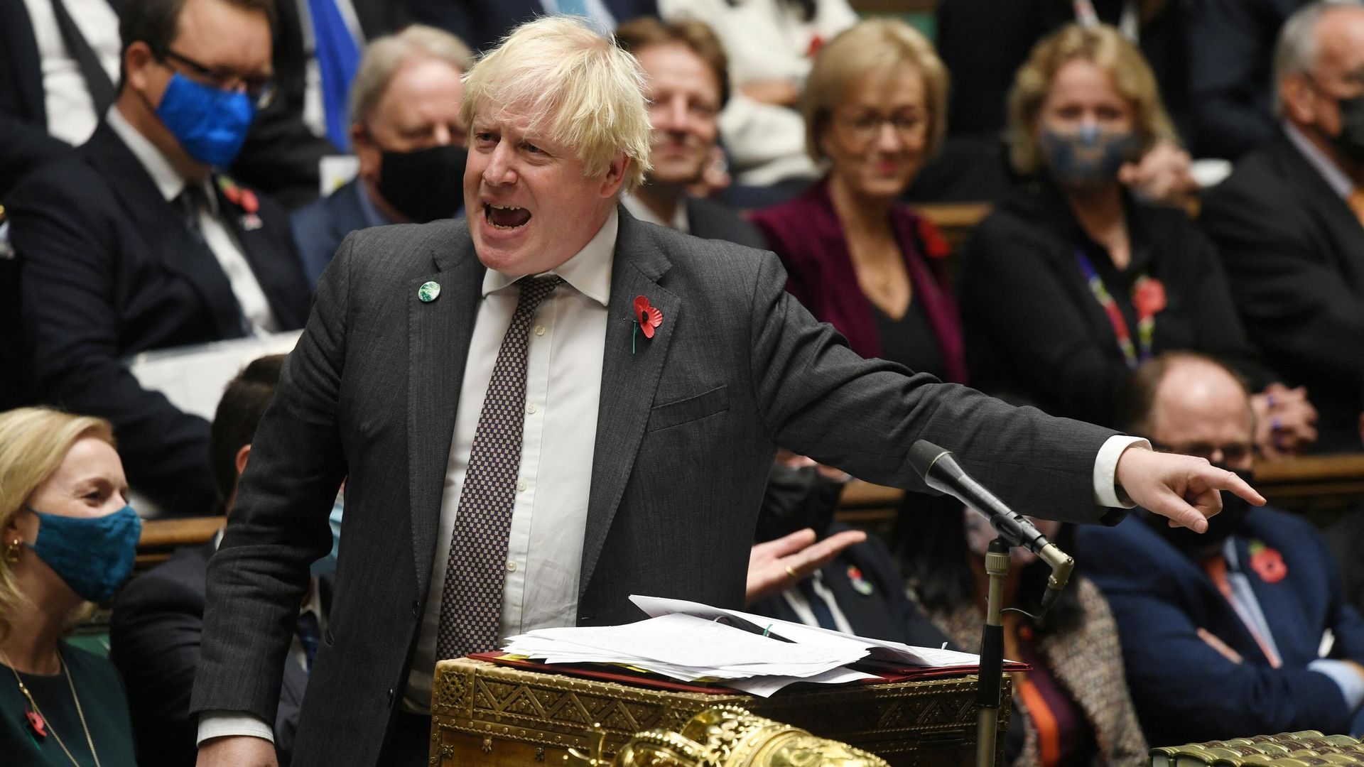 A handout photograph released by the UK Parliament shows Britain's Prime Minister Boris Johnson speaking during Prime Minister's Questions (PMQs) at the House of Commons, in central London on November 3, 2021 A handout photograph released by the UK Parliament shows Britain's Prime Minister Boris Johnson speaking during Prime Minister's Questions (PMQs) at the House of Commons, in central London on November 3, 2021 - Sputnik International, 1920, 30.11.2021