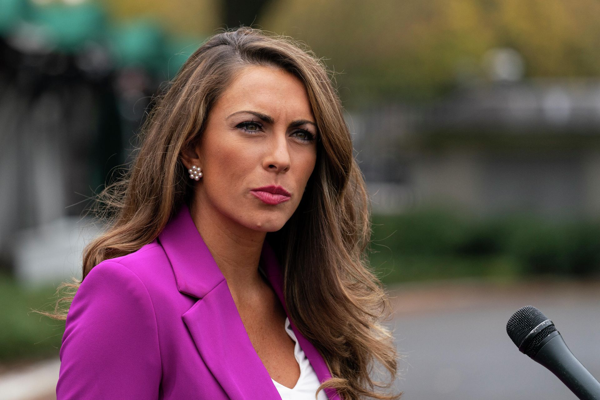 White House director of communications Alyssa Farah speaks with reporters at the White House, Wednesday, Oct. 21, 2020, in Washington.  - Sputnik International, 1920, 16.11.2021
