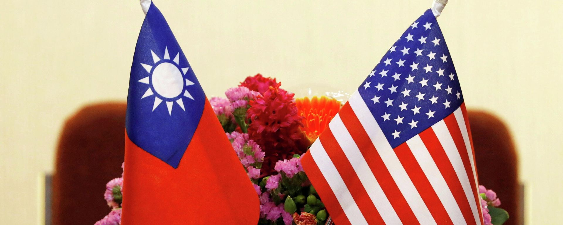 Flags of Taiwan and U.S. are placed for a meeting in Taipei, Taiwan March 27, 2018. Flags of Taiwan and U.S. are placed for a meeting in Taipei, Taiwan March 27, 2018. - Sputnik International, 1920, 18.11.2021